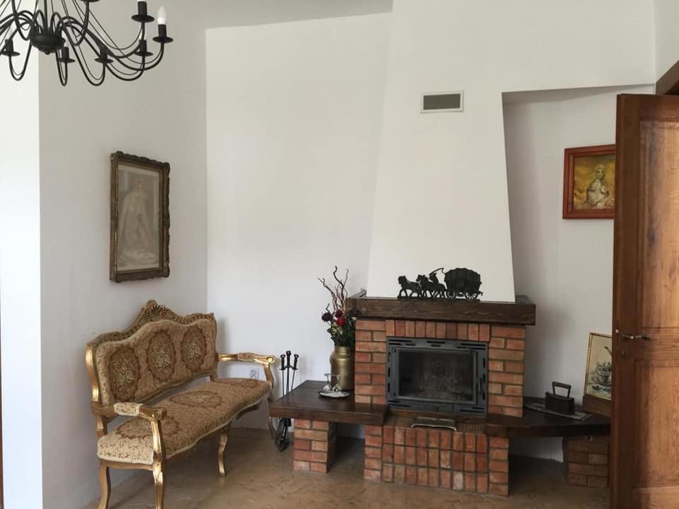 Il Piccolo Castello Buşteni Exterior foto